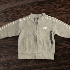Baby GAP NWT BOYS GIRLS GRAY WHITE TOP JACKET SHIRT ZIP FALL CASUAL SZ 18 24 MTH